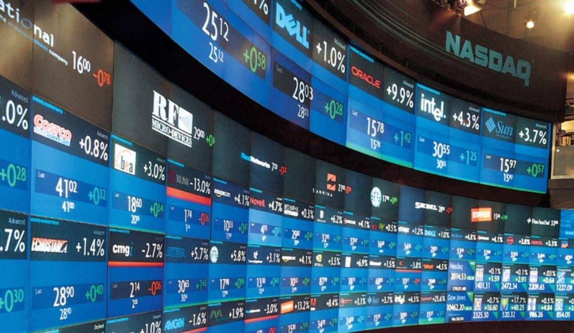 Business With Bloomberg Live News Chat