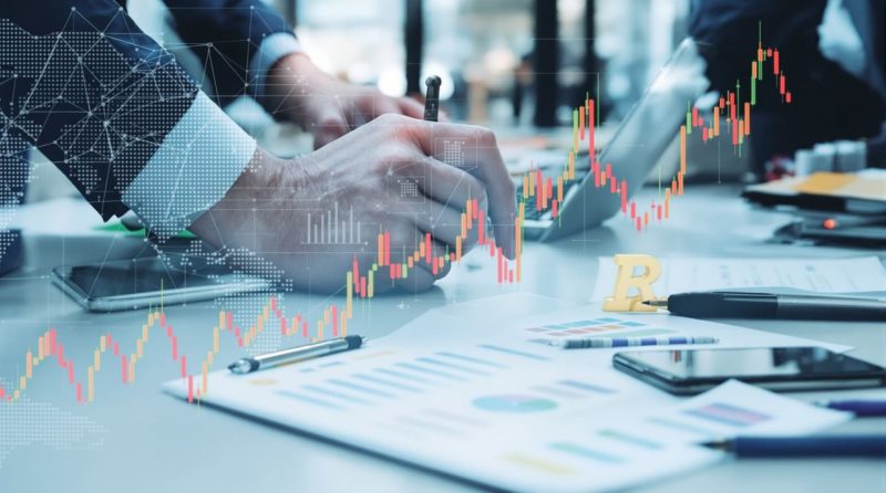 Stock prices move like waves. Up one moment. Down the next. Many new investors think the only thing that matters is the company’s earnings report. They wait for numbers to be shared and hope for green arrows on the screen. 